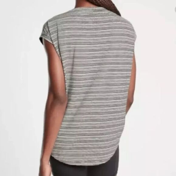 Athleta Cloudlight Stratus Breezy Striped Tee Womens Size Medium Petite - Picture 4 of 10